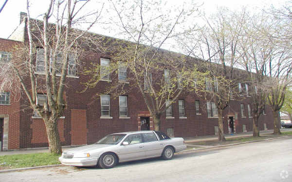 Primary Photo - 3505 E 96th St