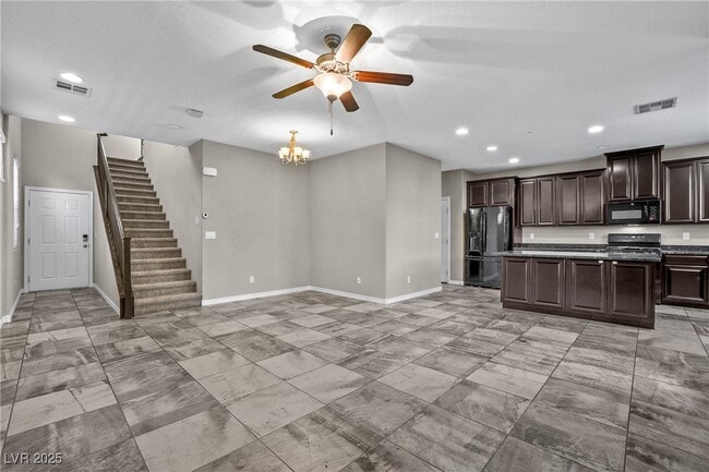 Building Photo - 12243 Loggeta Way