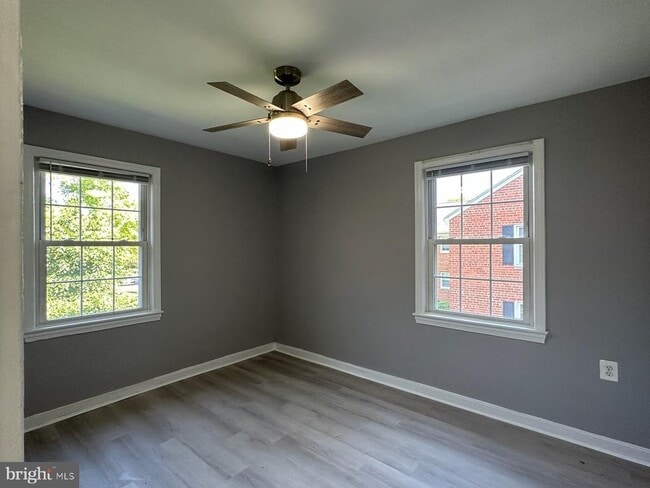 Building Photo - 6626 Boulevard View