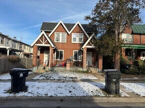 Building Photo - 410 Radnor St