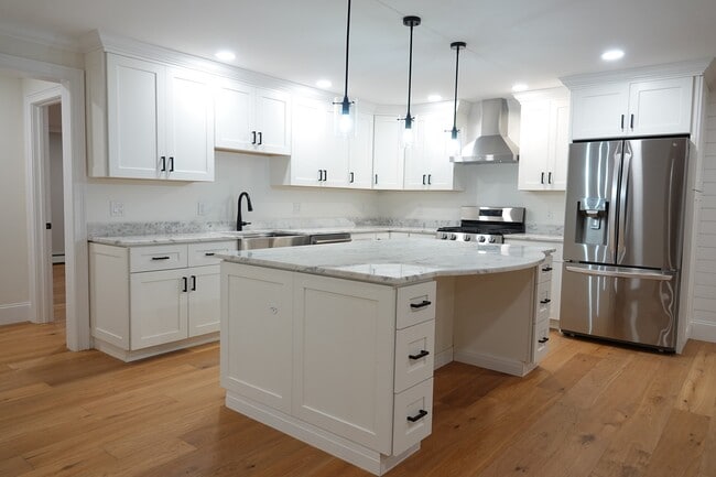 Foto del edificio - 4 Mill Pond LN