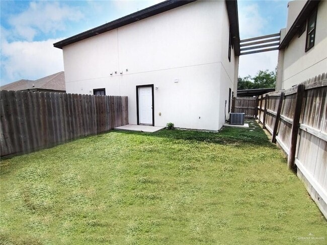 Building Photo - 1226 Upas Dr