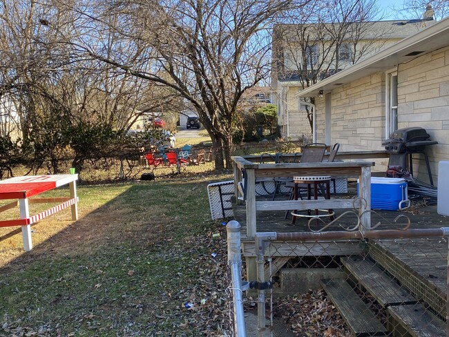 Building Photo - 1709 Atwater Ave