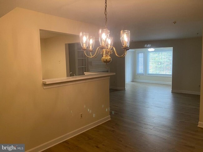 Building Photo - 12233 Fairfield House Dr