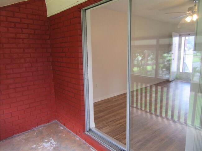 Building Photo - 1024 82nd Terrace N