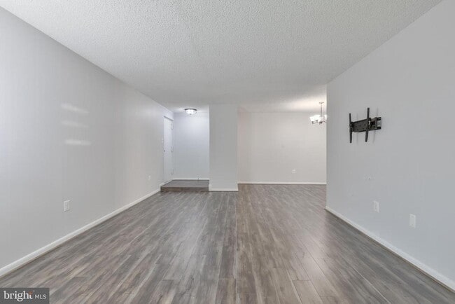 Building Photo - 10214 Bushman Dr