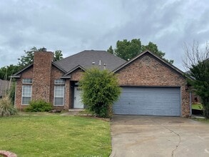 Building Photo - 9933 Fox Fair Hollow