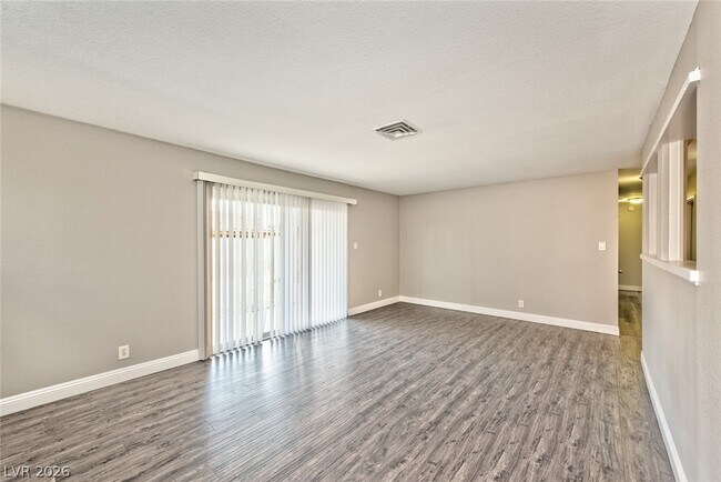 Foto del edificio - 4421 Hillcrest Ave