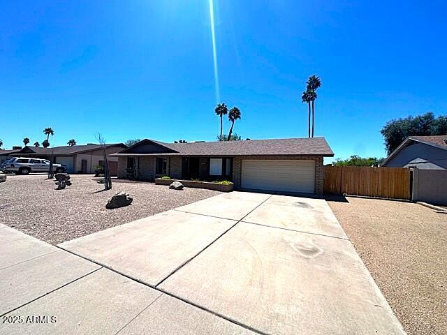 Primary Photo - 4501 E Juniper Ave