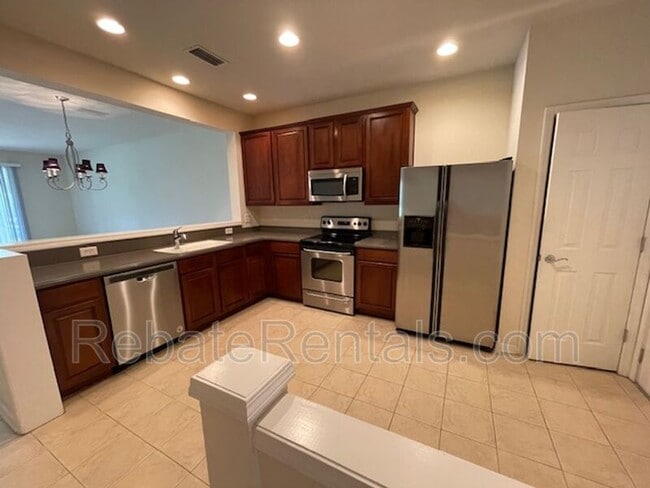 Foto del edificio - 13475 Stone Pond Dr