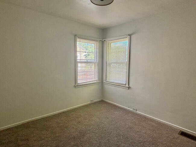 Foto del edificio - 3 bedroom 2 bath home centrally located!