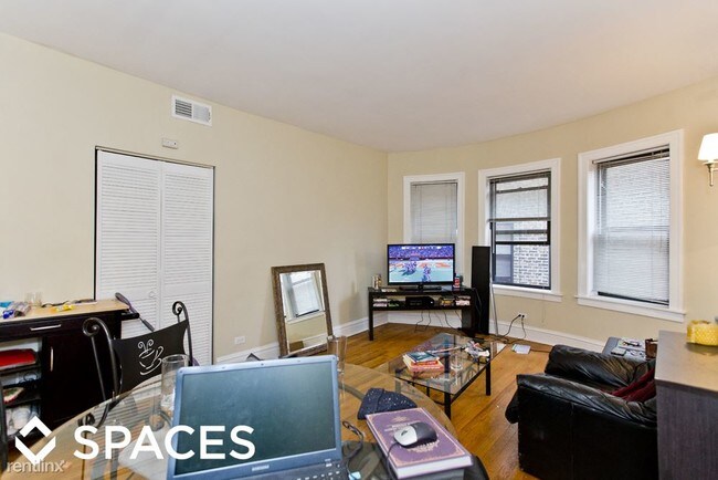 Foto del edificio - 5235 N Winthrop Ave