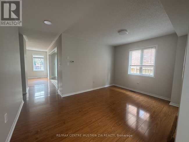 Building Photo - 158 Lavery Heights
