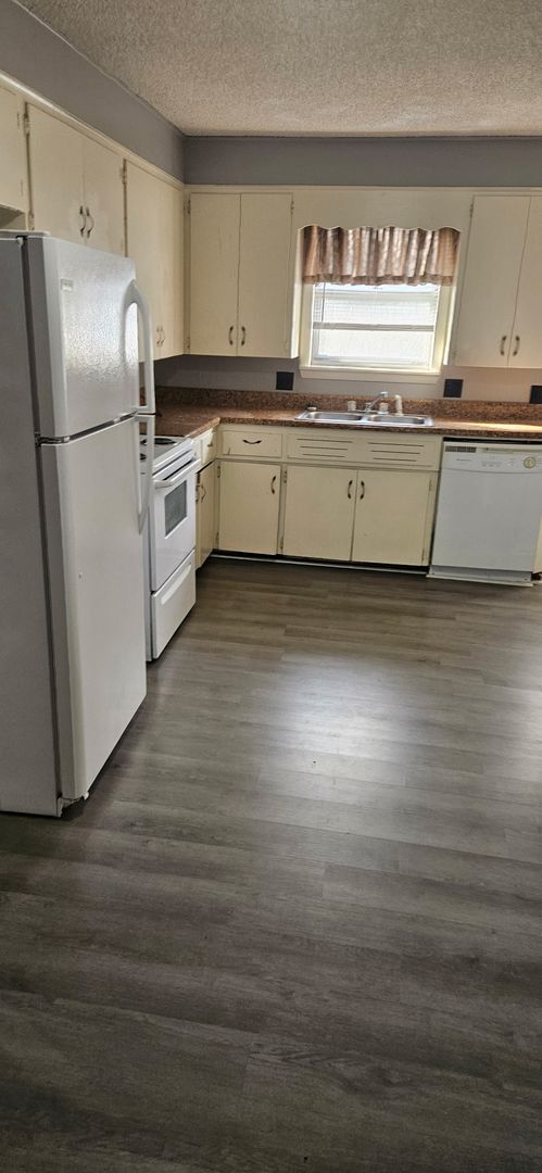 Foto del edificio - 5377 S Hutchinson Ct