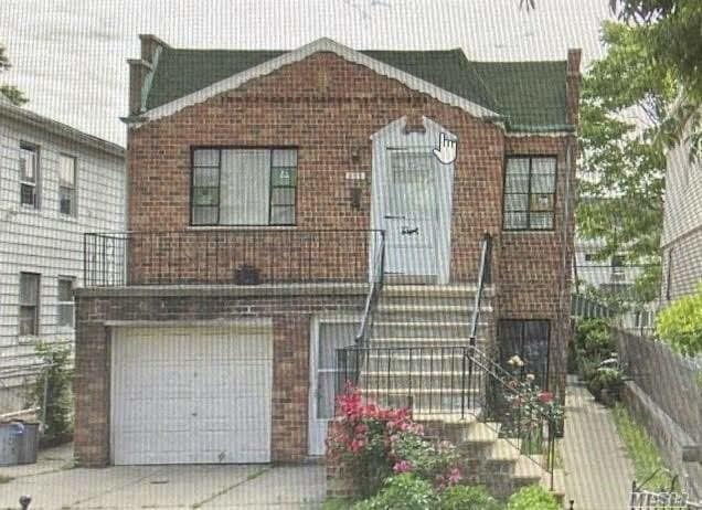 Building Photo - 833 E 48th St
