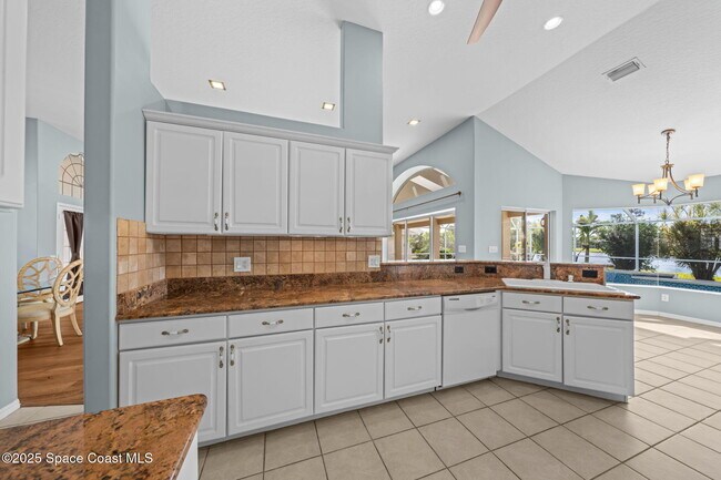 Building Photo - 908 Fostoria Dr