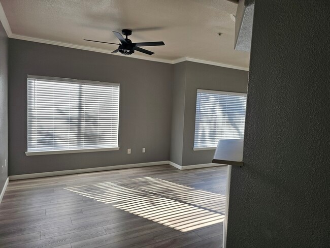 Building Photo - 3236 E Chandler Blvd