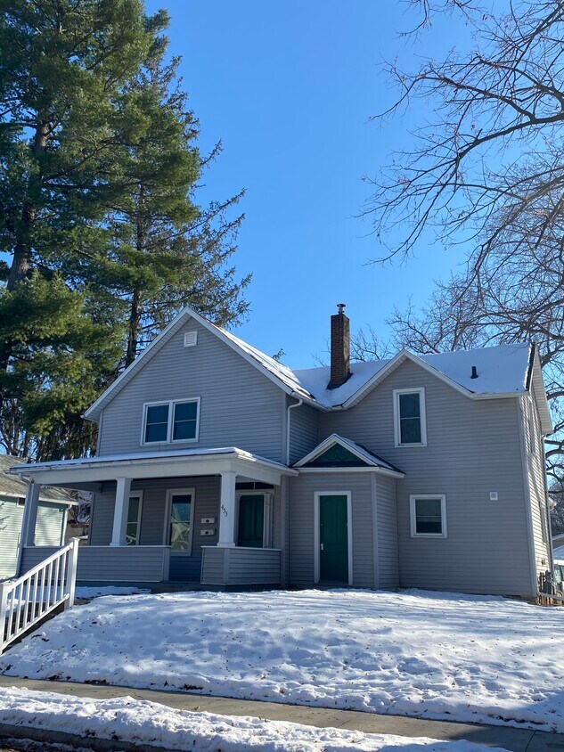 455 9th St Unit Upper, Red Wing, MN 55066 Apartments in Red Wing, MN