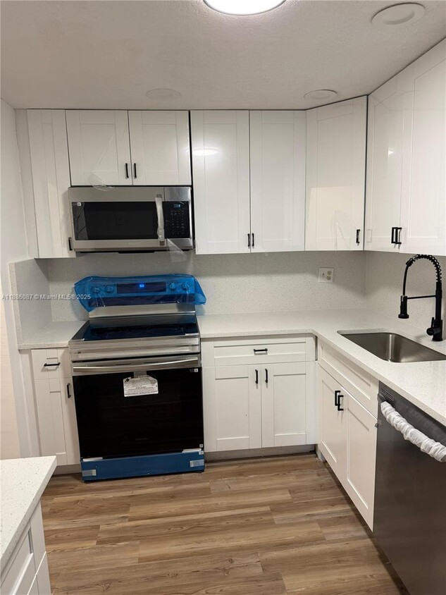 Foto del edificio - 4344 NW 9th Ave