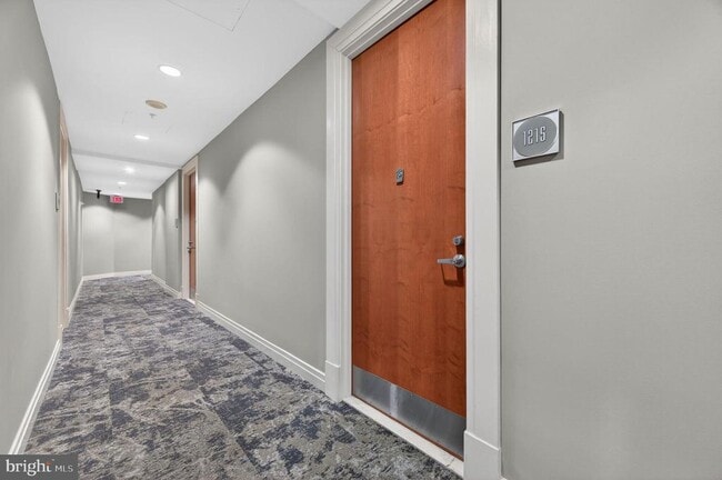 Foto del edificio - 811 4th St NW