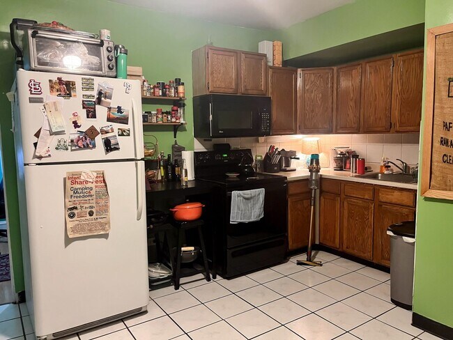 Foto del edificio - Sheridan Park / Uptown - 3 Bed / 1 Bath