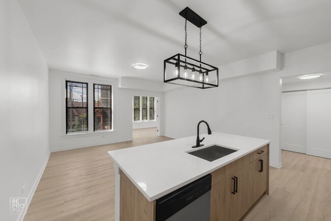 Foto del edificio - 7717 N Sheridan Rd