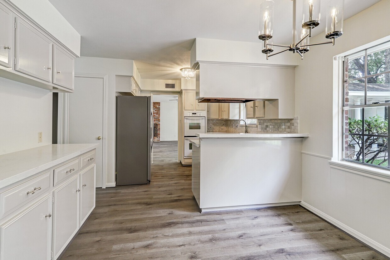 Primary Photo - 12526 Boheme Dr