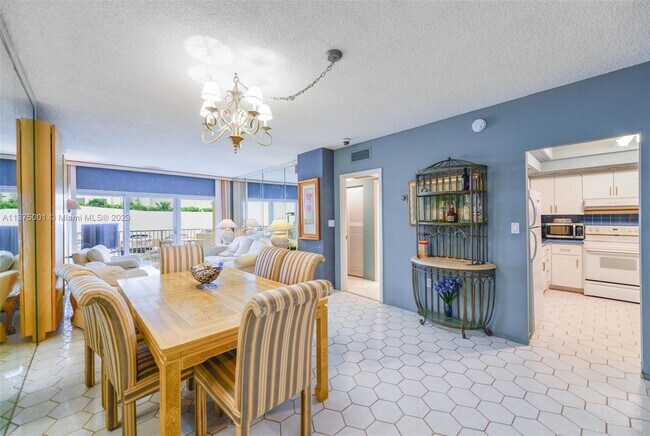 Foto del edificio - 1980 S Ocean Dr