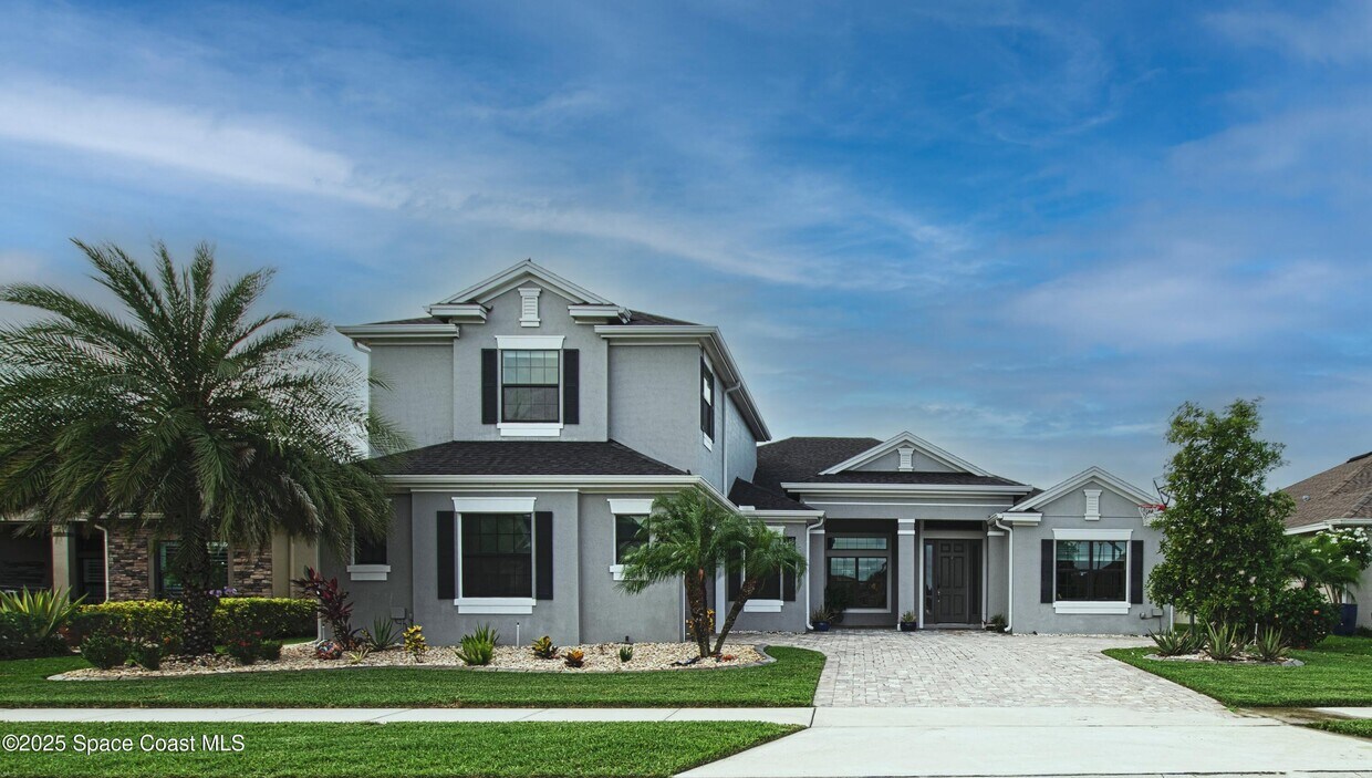 Foto principal - 7699 Kerrington Dr