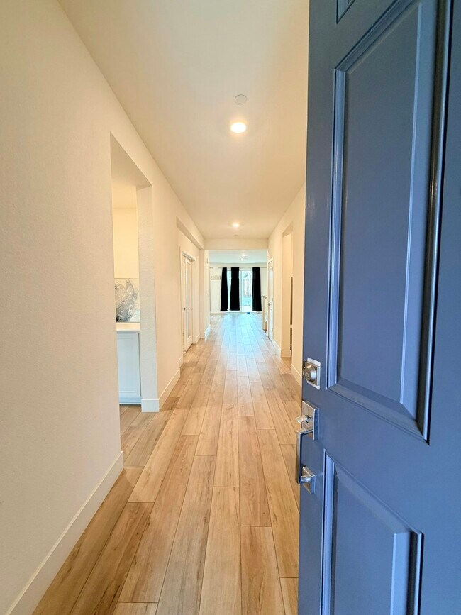 Building Photo - 5344 Trimonti Cir