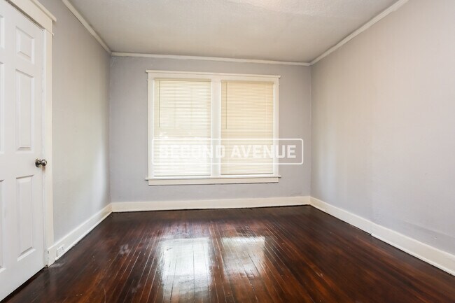 Building Photo - 3842 E 68th Ter