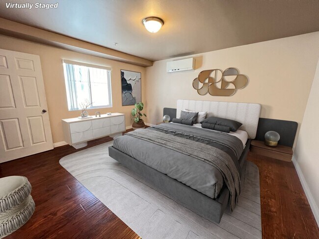 Foto del edificio - 1275 W 39th St