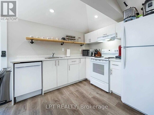 Photo du bâtiment - 72 Farley Cir