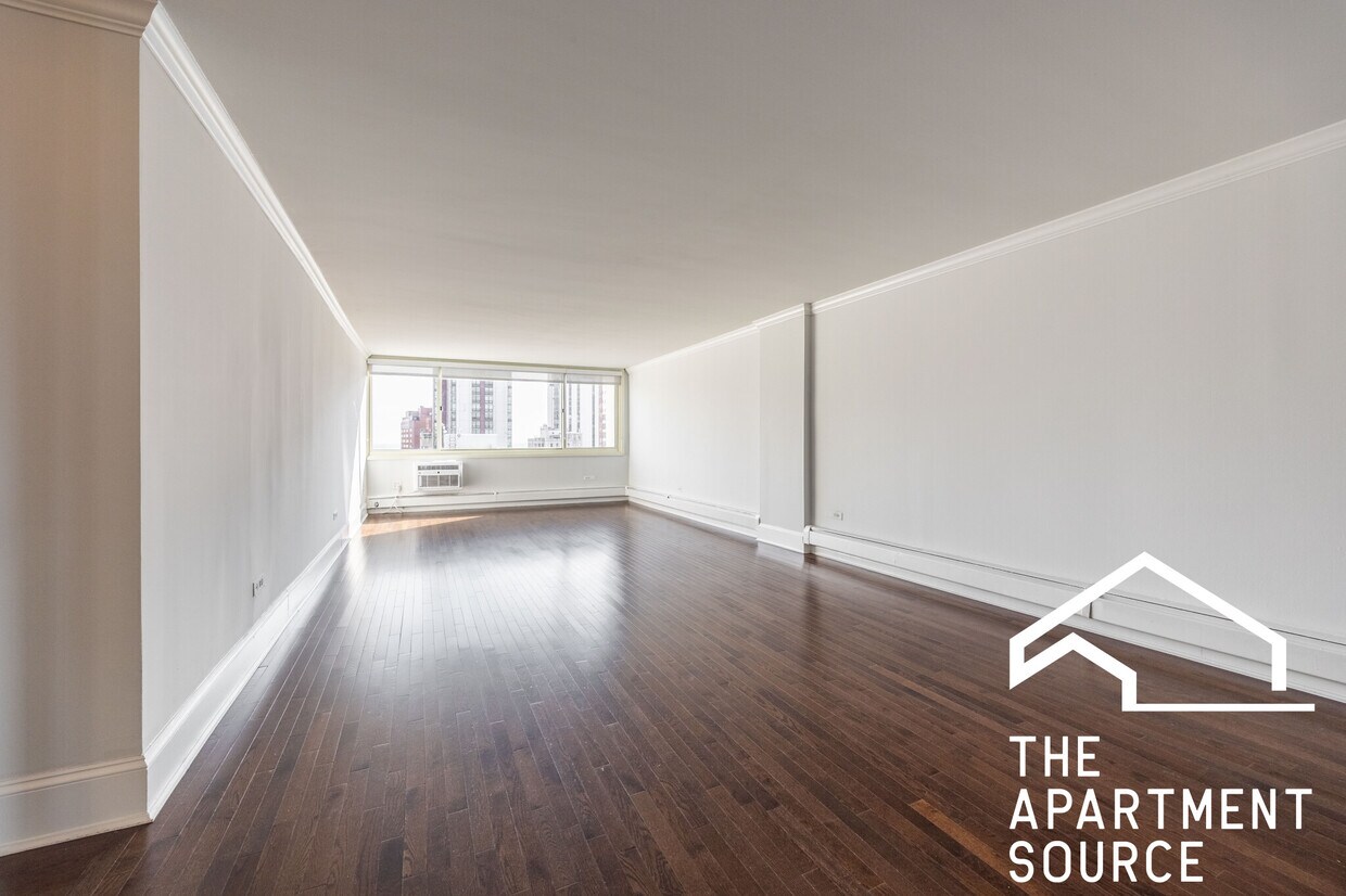 Foto principal - 1300 N Dearborn St