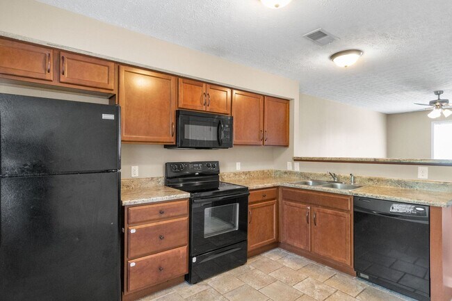 Foto del edificio - 2 Bedroom 1.5 Bath Townhome