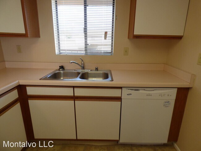Building Photo - 4484 Montalvo St