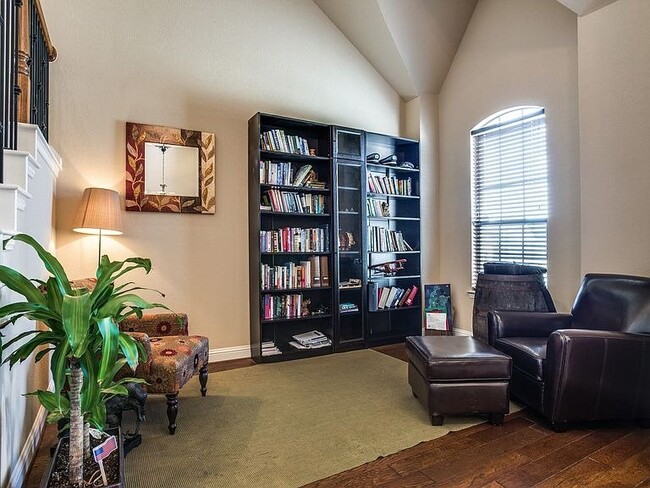 Foto del edificio - 9595 Knight Ln