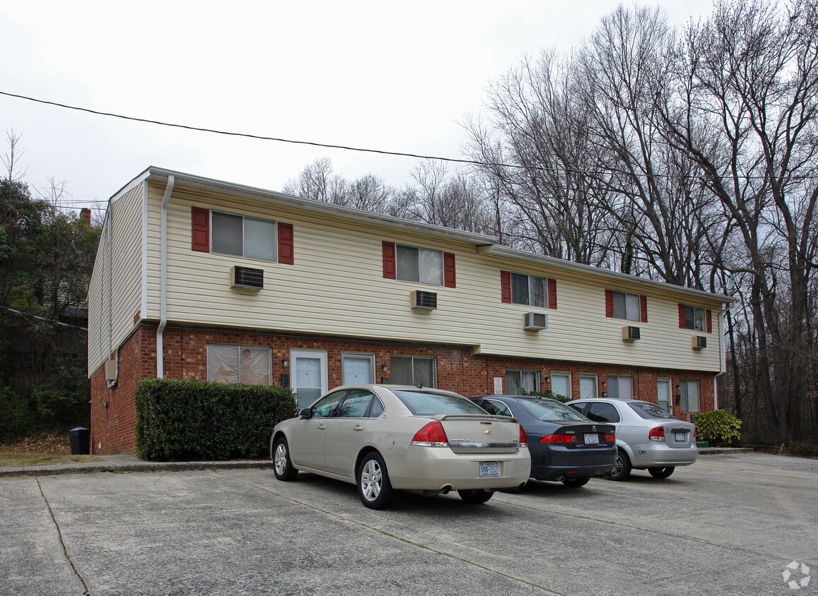 1006 Haywood St, Greensboro, NC 27403 Apartments in Greensboro, NC