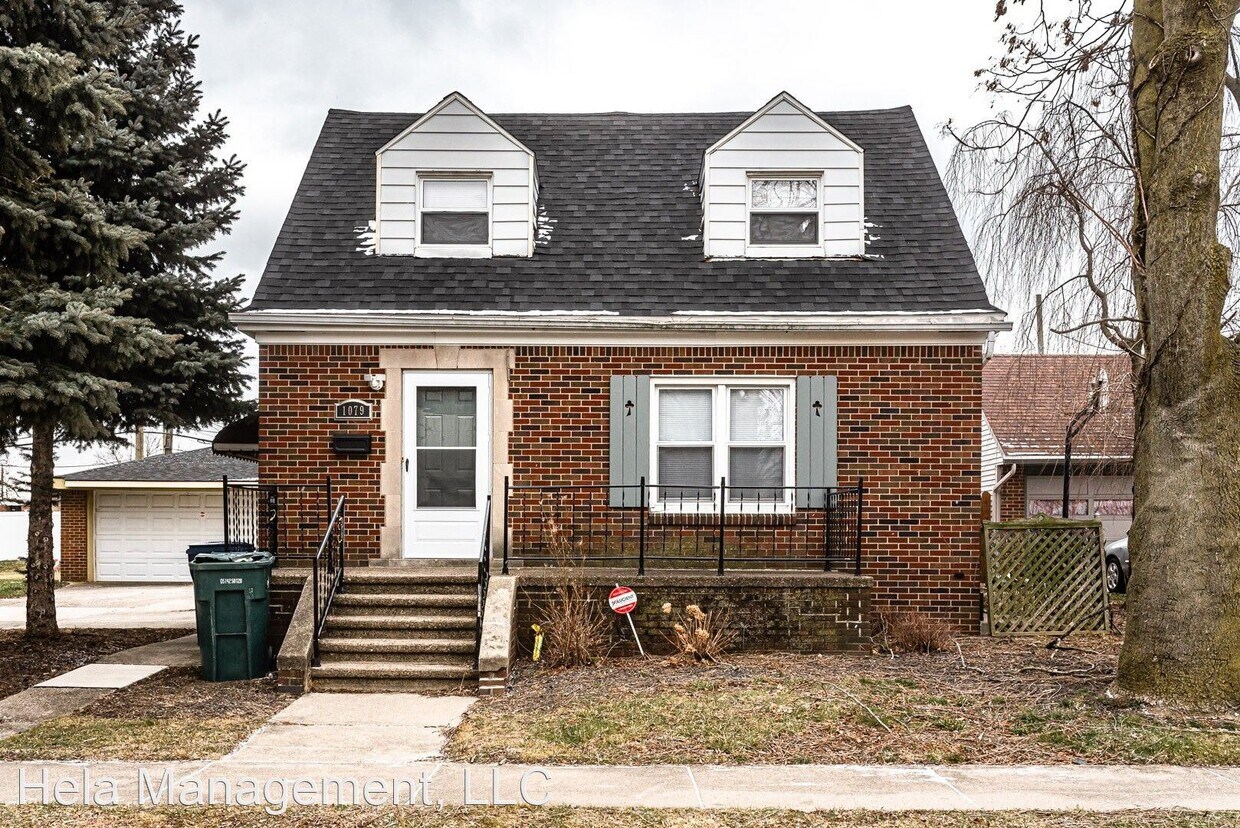 Primary Photo - 3 br, 1 bath House - 1079 Chandler Ave.