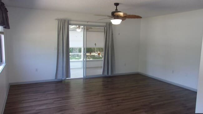 Building Photo - 9880 SW 101st Pl