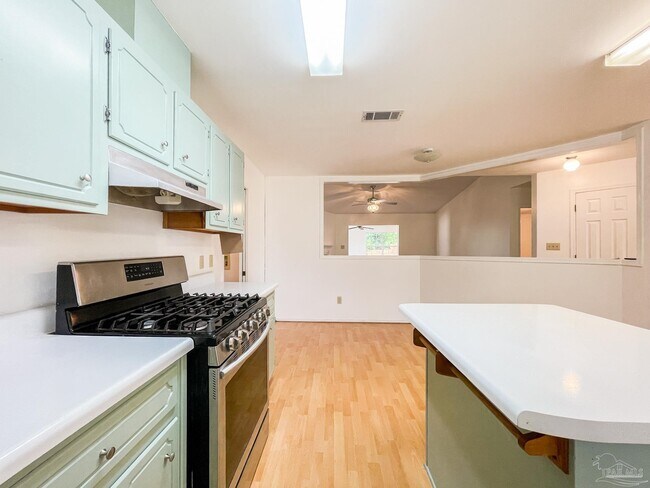 Building Photo - 9025 Caribbean Dr