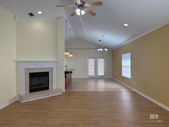 Building Photo - 21550 Palmer Ct