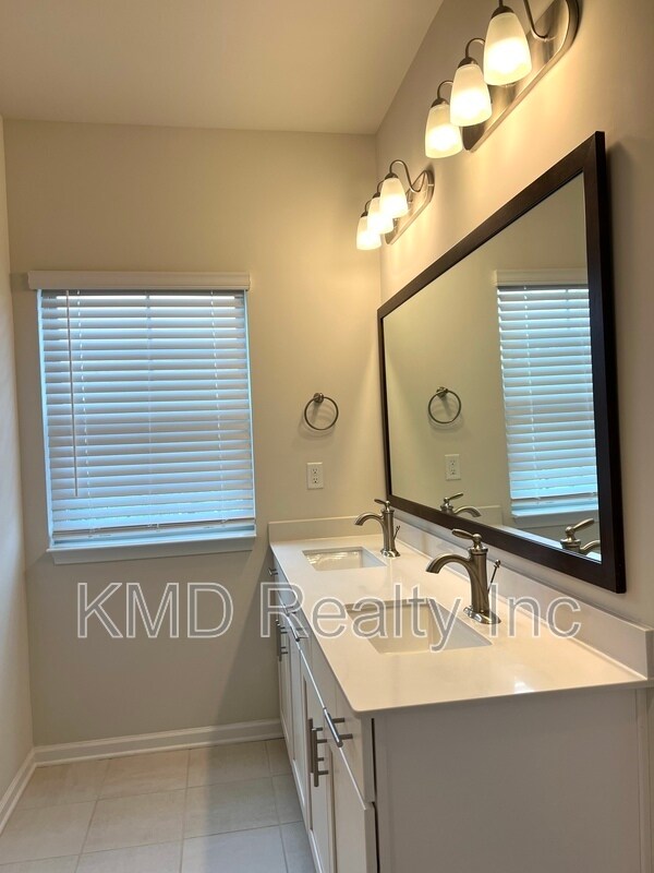 Foto del edificio - 4020 Harmony Hills Dr