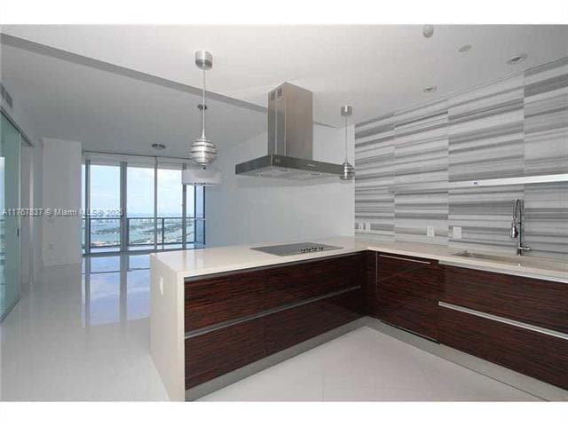 Building Photo - 1100 Biscayne Blvd