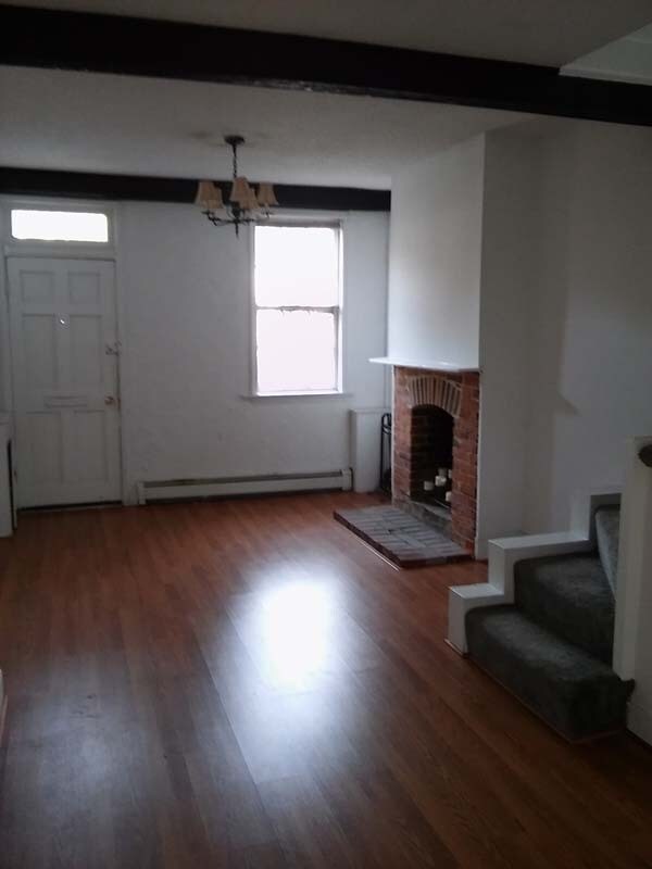 Building Photo - 405 4th St SE