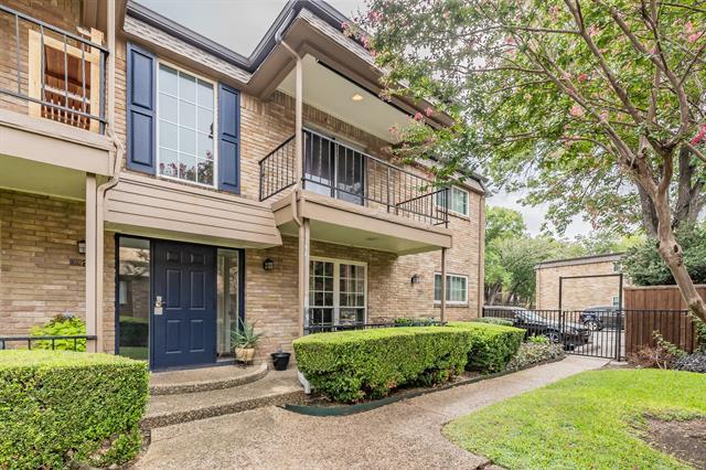 Foto principal - 7914 Royal Ln