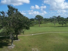 Building Photo - 2080 Greenview Shores Blvd