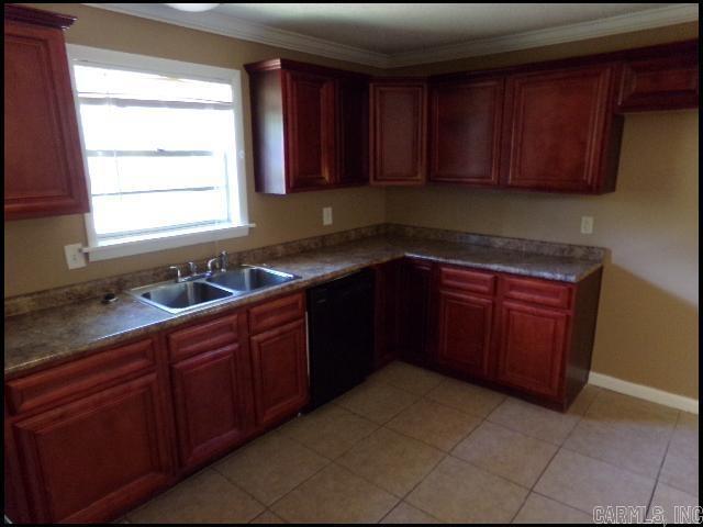 Building Photo - 9900 Pinnacle Valley Rd