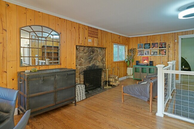 Foto del edificio - Cozy FURNISHED or  Unfurnished  2-Bed, 2-B...