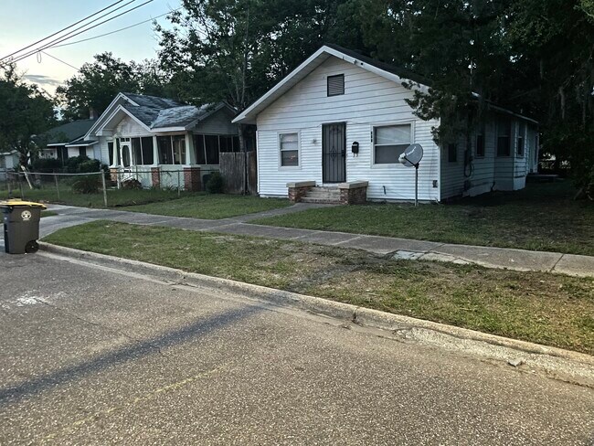 Foto del edificio - 617 Ivy St
